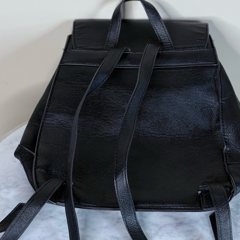 Source Unknown Black Backpack With Gold Accents - image 2